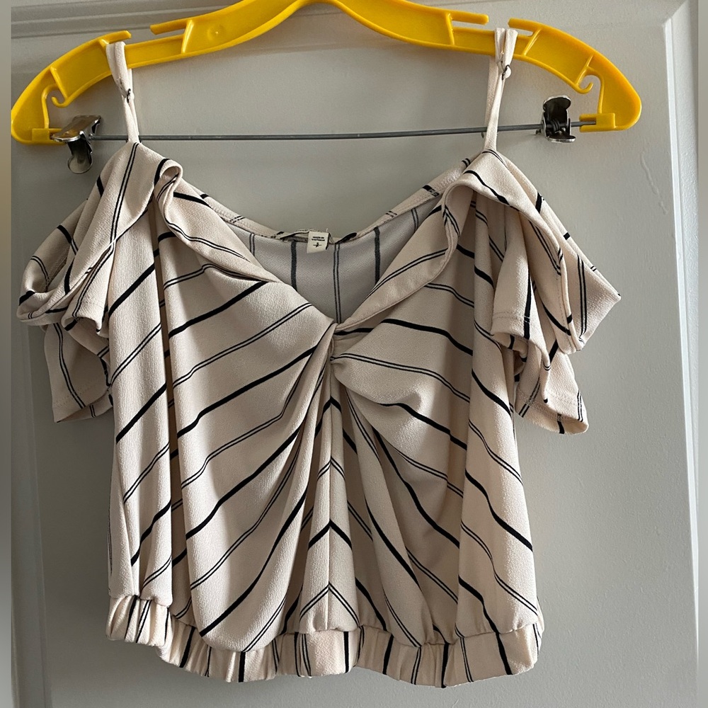 Express crop top, small/petite, cut off shoulders with arm cuffs!